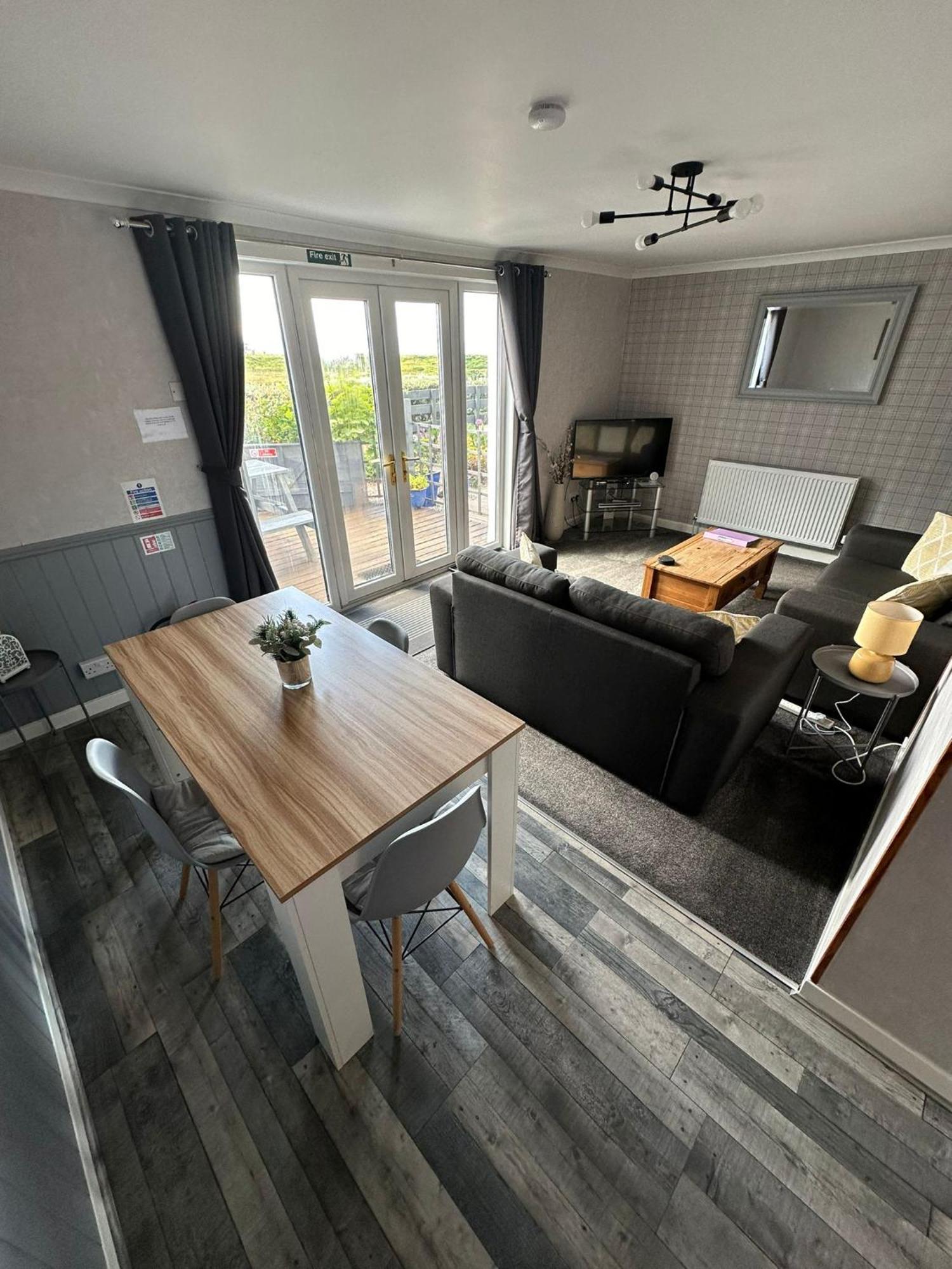 Self Catering Spacious 2 Bed Apartment With Sea Views South Erradale Buitenkant foto
